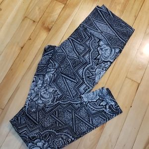 Unique Lululemon leggings